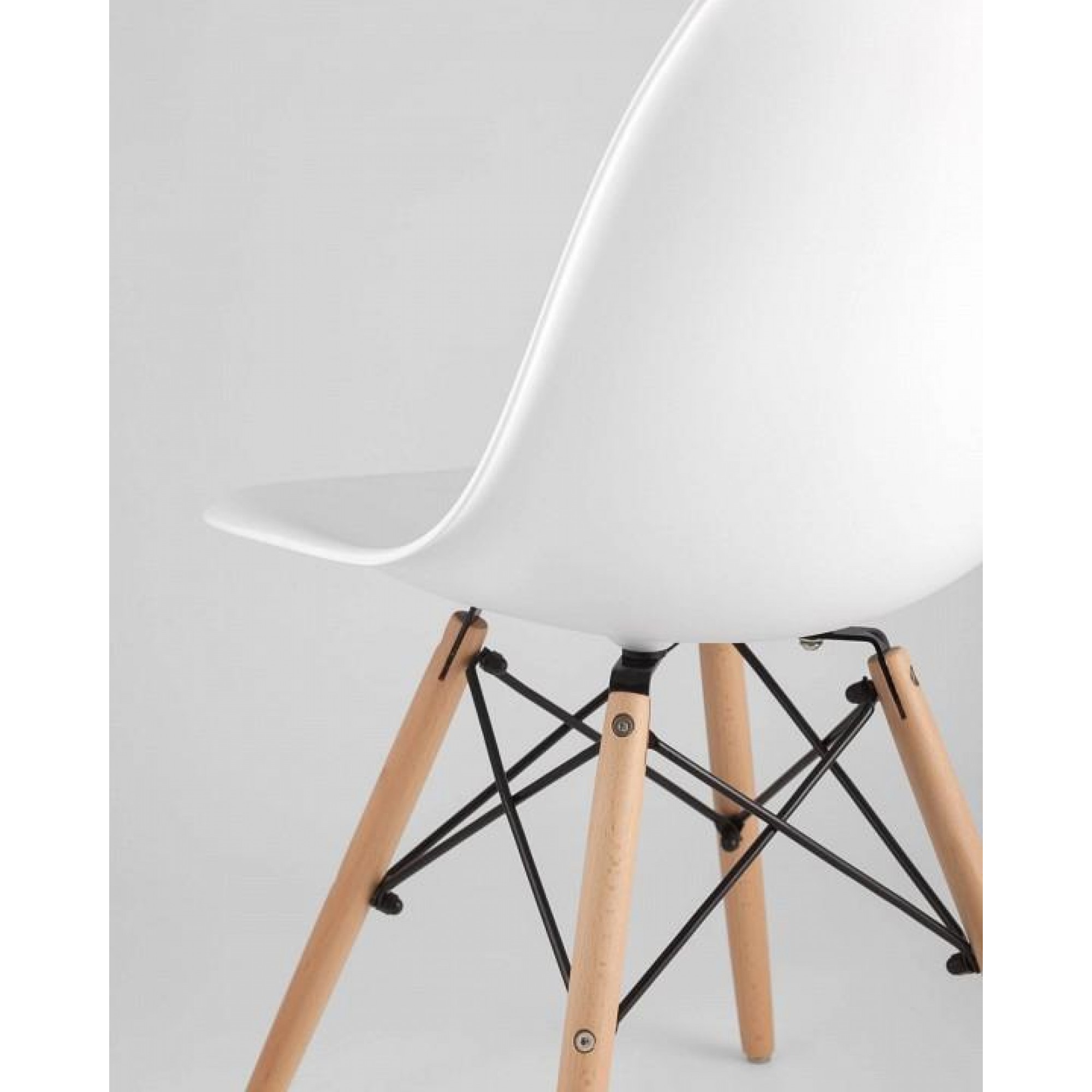 Набор из 4 стульев Eames    SGR_8056PP-WHITE-X4