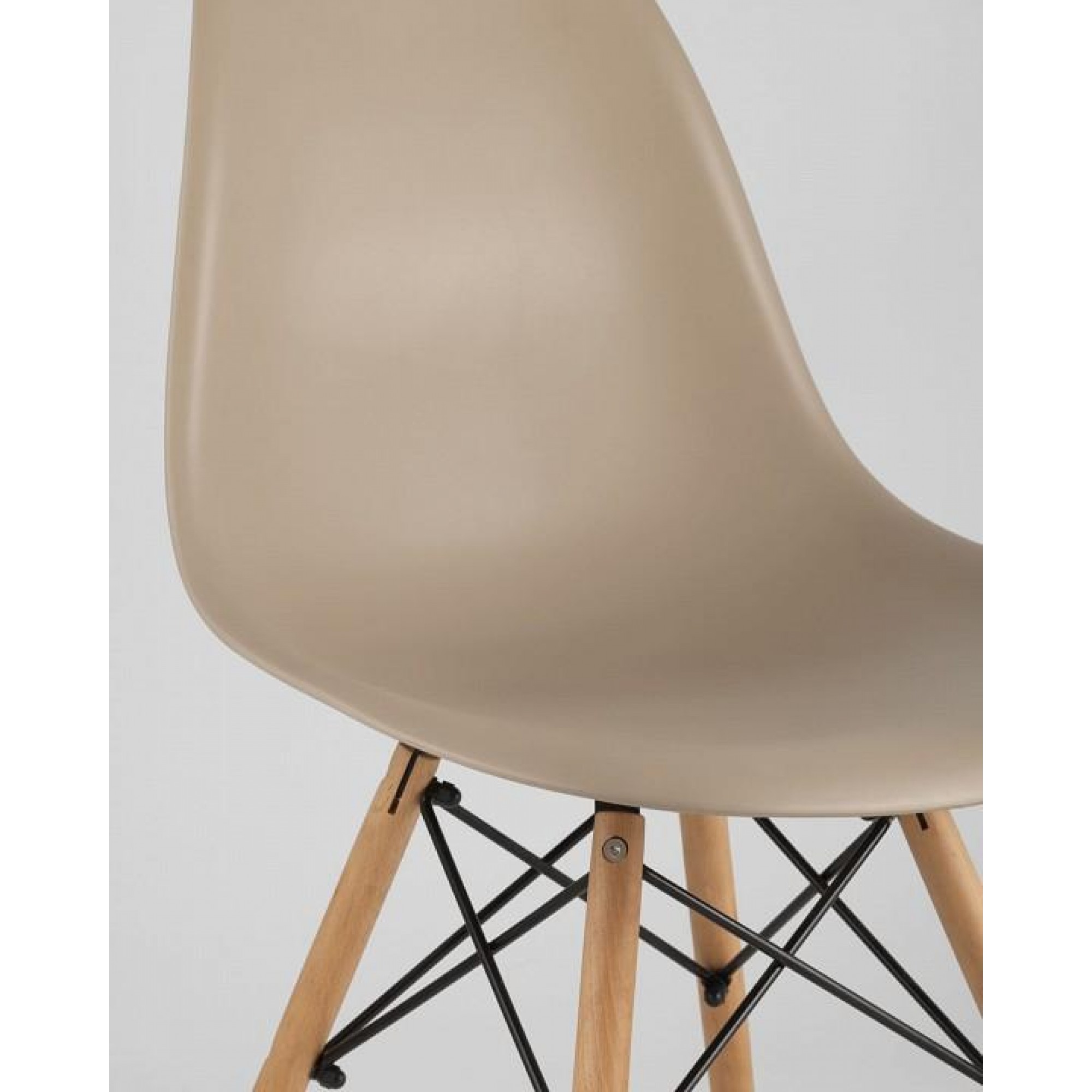 Набор из 4 стульев Eames    SGR_8056PP-DARK-GREY-X4